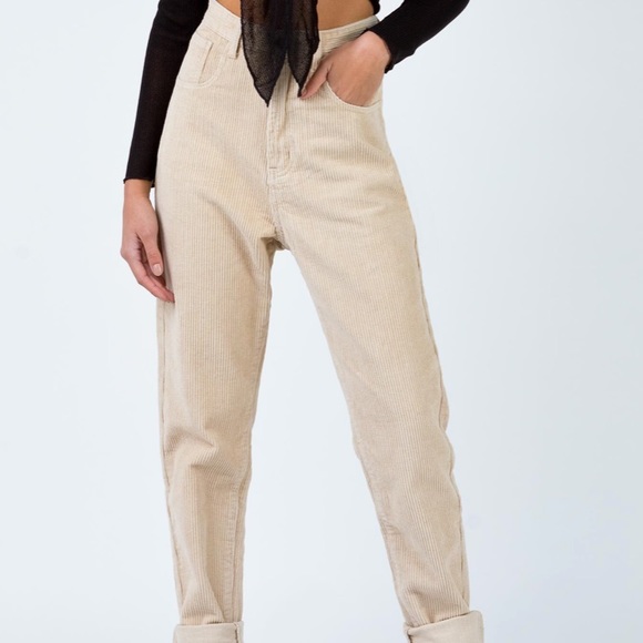 NWOT! Princess Polly tan corduroy pants - Picture 2 of 3